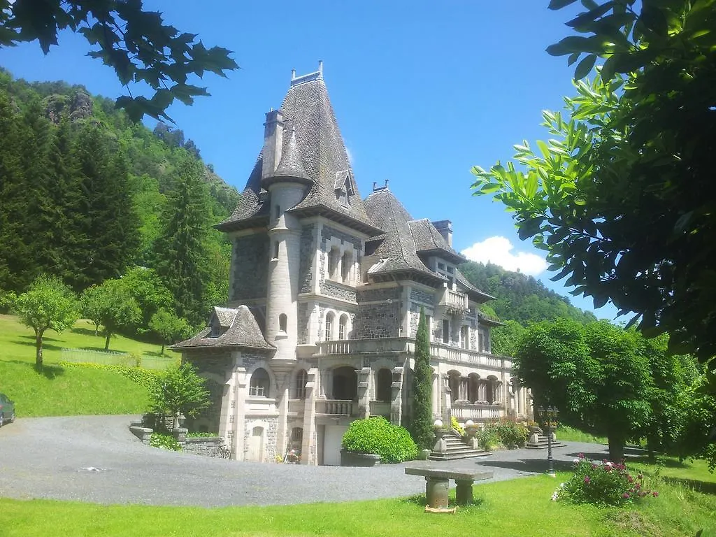 Maison d'hôtes Hotel Le Terrondou à Vic-sur-Cère France
